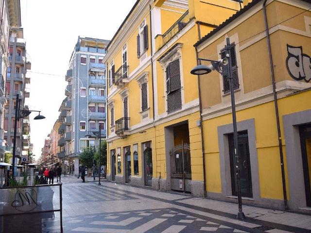 Locale Commerciale in vendita a Pescara, Abruzzo