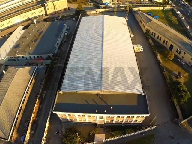 Locale Commerciale in vendita a Peschiera Borromeo, Lombardia