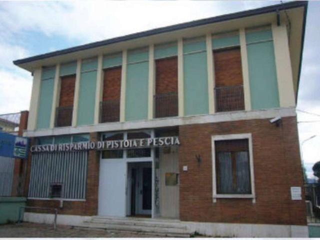 Locale Commerciale in vendita a Alberghi, Uzzano E Castello