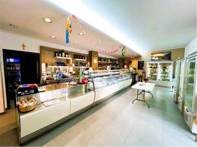 Locale Commerciale in vendita a Baglio, Petrosino