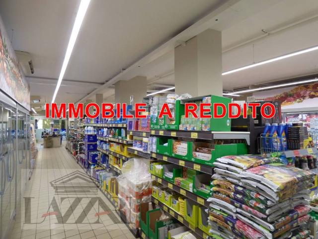 Locale Commerciale in vendita a Piacenza, Reggio Emilia