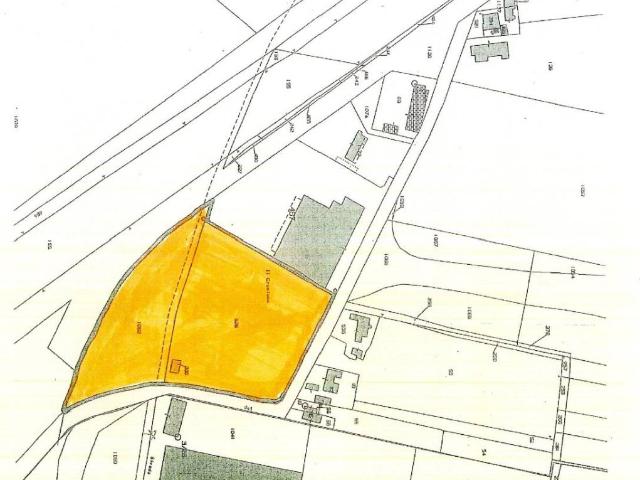 Locale Commerciale in vendita a Piacenza, Reggio Emilia