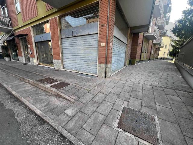 Locale Commerciale in vendita a Piacenza, Reggio Emilia