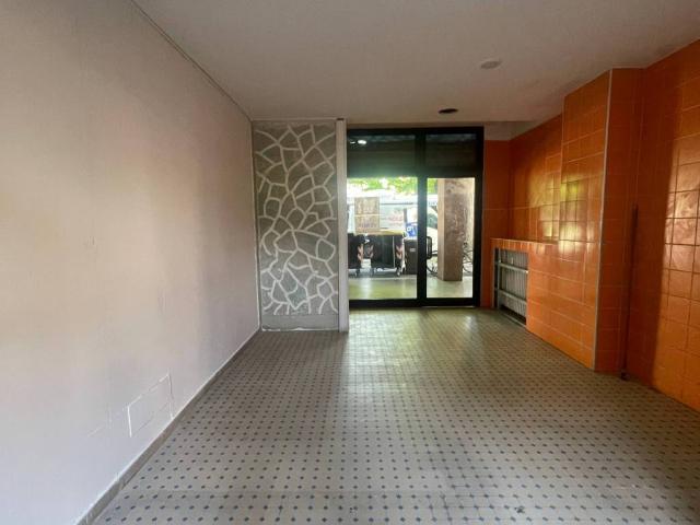Locale Commerciale in vendita a Piacenza, Reggio Emilia