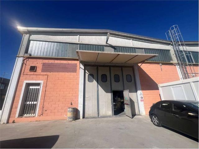 Locale Commerciale in vendita a Piacenza, Reggio Emilia