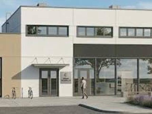 Locale Commerciale in vendita a Piacenza, Reggio Emilia
