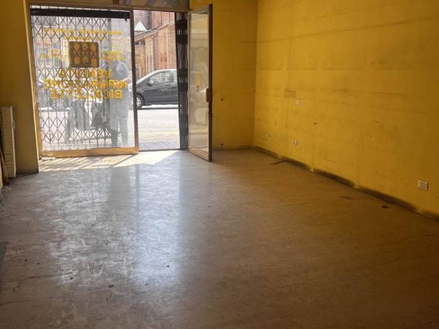 Locale Commerciale in vendita a Infrangibile, Piacenza