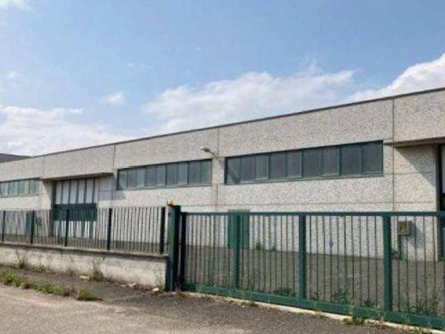 Locale Commerciale in vendita a Nibbiano, Reggio Emilia