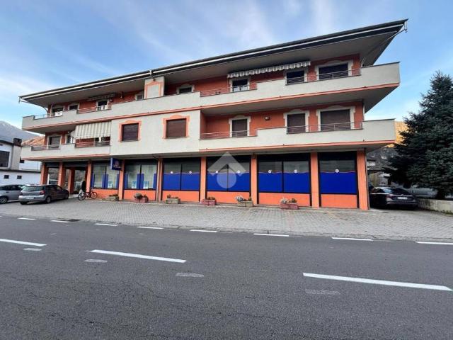 Locale Commerciale in vendita a Piateda, Lombardia
