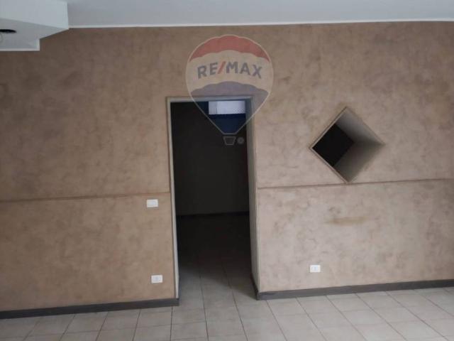 Locale Commerciale in vendita a Piazza, Sicilia