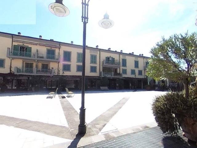 Locale Commerciale in vendita a Tonfano, Toscana