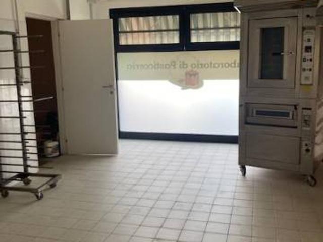 Locale Commerciale in vendita a Via Nova, Pieve A Nievole