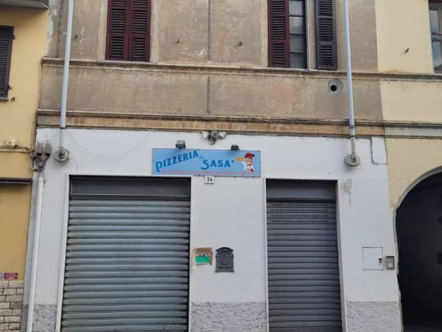 Locale Commerciale in vendita a Pieve Del Cairo, Lombardia
