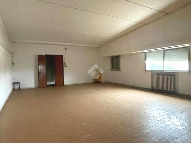 Locale Commerciale in vendita a Unione Reno Galliera, Pieve Di Cento