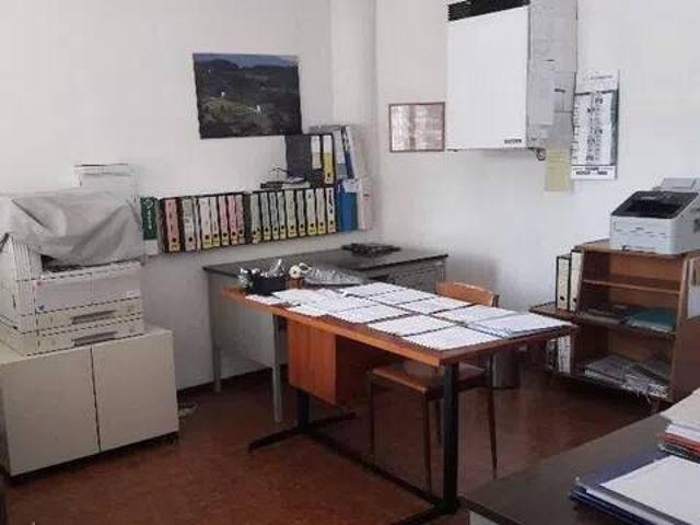 Locale Commerciale in vendita a Pieve Di Soligo, Veneto