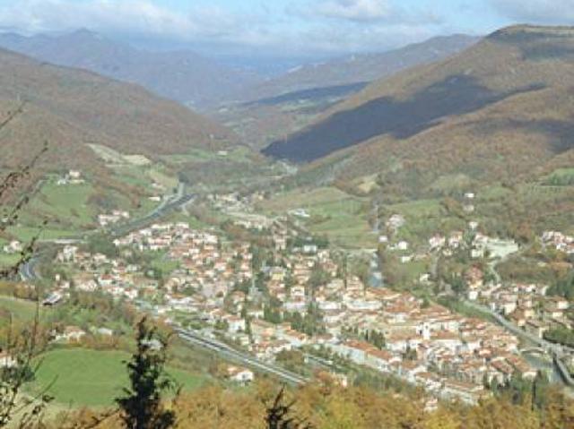 Locale Commerciale in vendita a Pieve Santo Stefano, Toscana