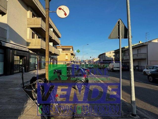 Locale Commerciale in vendita a Scerne, Pineto