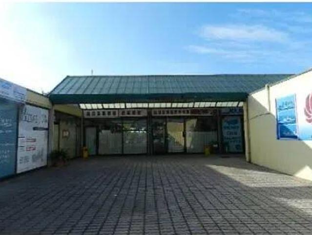 Locale Commerciale in vendita a Tolla, Piombino