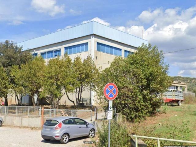 Locale Commerciale in vendita a Piombino, Toscana