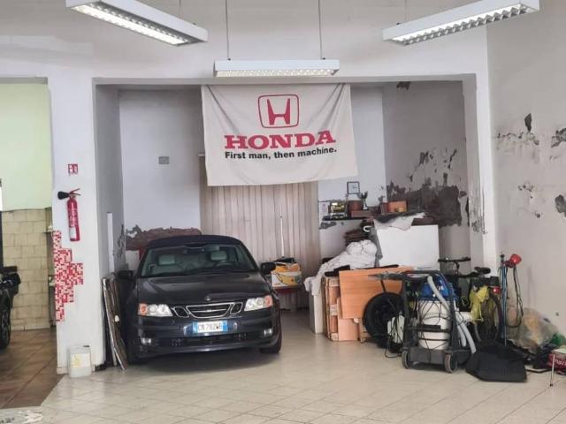 Locale Commerciale in vendita a Piombino, Toscana