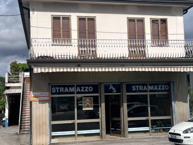 Locale Commerciale in vendita a Quartiere Sant'Anna, Piove Di Sacco