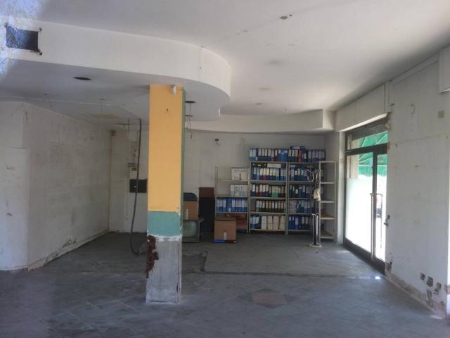 Locale Commerciale in vendita a Ospedaletto, Pisa