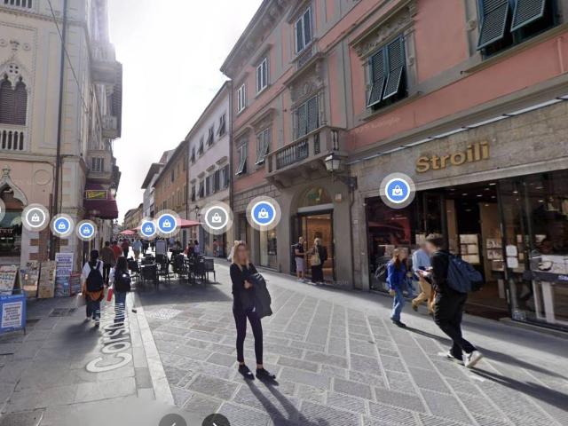 Locale Commerciale in vendita a Pisa, Toscana