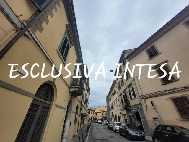 Locale Commerciale in vendita a Porta a Piagge, Pisa
