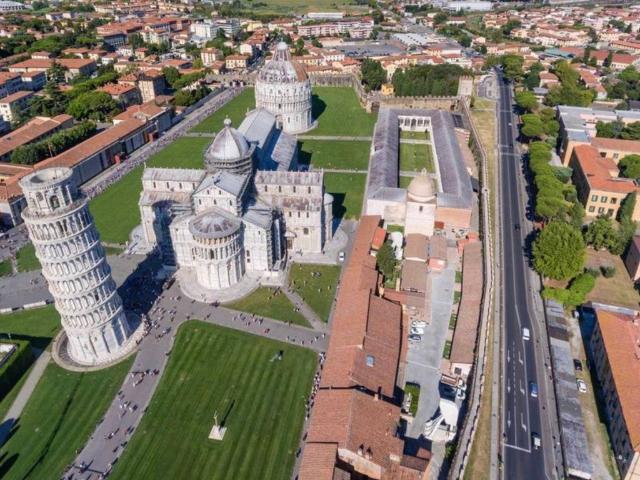 Locale Commerciale in vendita a Porta a Lucca, Pisa