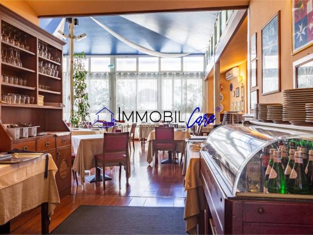 Locale Commerciale in vendita a Porta a Lucca, Pisa