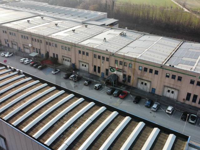 Locale Commerciale in vendita a Comunità montana del Sebino bresciano, Pisogne