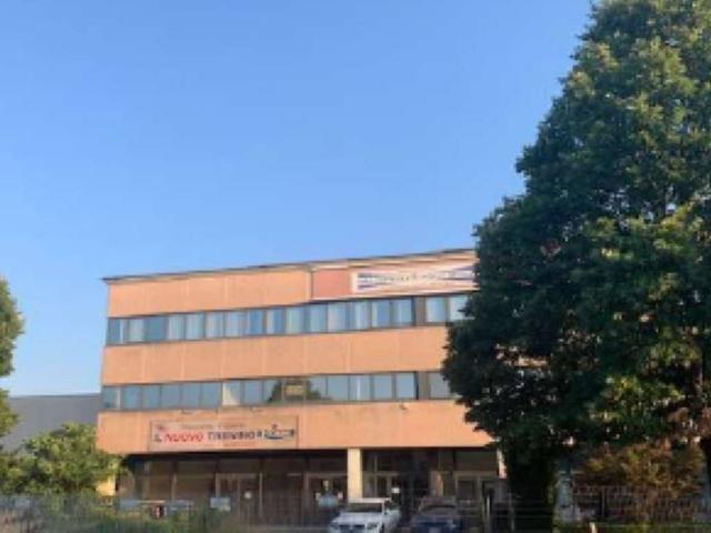 Locale Commerciale in vendita a Nespolo, Pistoia