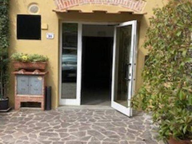 Locale Commerciale in vendita a Pistoia, Toscana