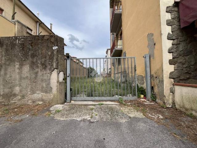 Locale Commerciale in vendita a Casermette, Pistoia