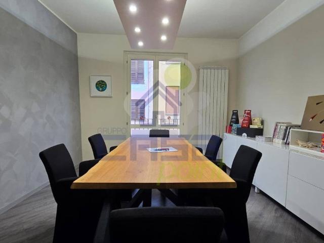 Locale Commerciale in vendita a Pizzighettone, Lombardia