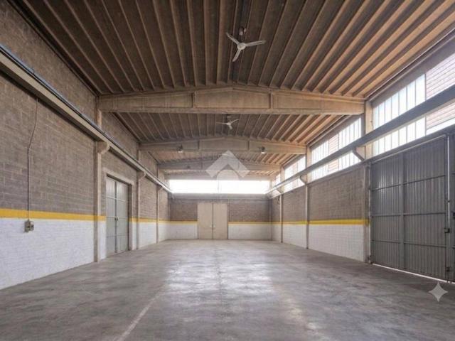 Locale Commerciale in vendita a San Polo, Podenzano
