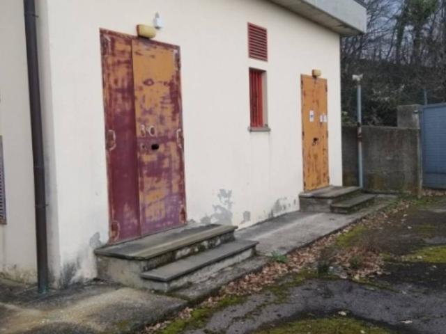 Locale Commerciale in vendita a Unione di comuni Valmarecchia, Polverella