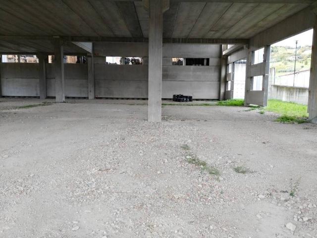 Locale Commerciale in vendita a Unione di comuni Valmarecchia, Gemmiano