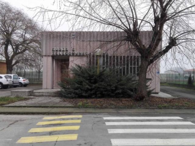 Locale Commerciale in vendita a Polesine Zibello, Pieveottoville