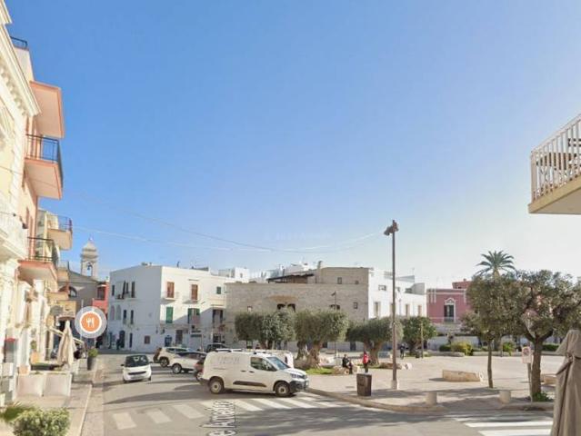 Locale Commerciale in vendita a Centro Storico, Puglia