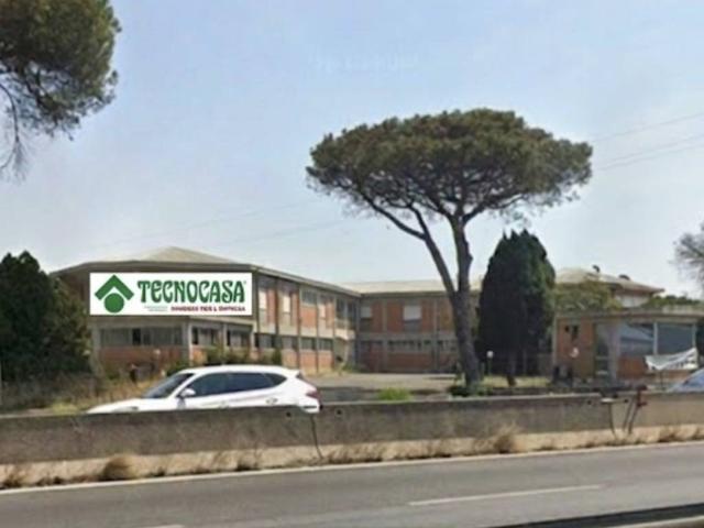 Locale Commerciale in vendita a Municipio Roma IX, Roma Capitale