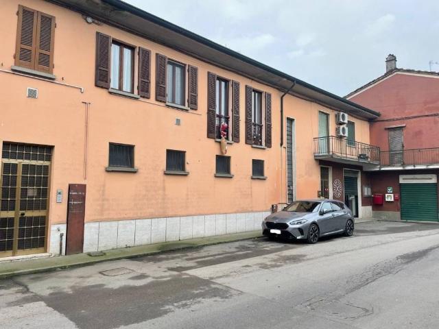 Locale Commerciale in vendita a Pompiano, Lombardia