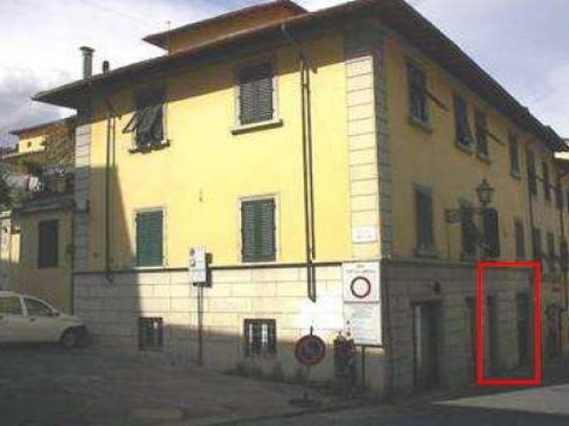 Locale Commerciale in vendita a Unione di Comuni Valdarno e Valdisieve, Pontassieve