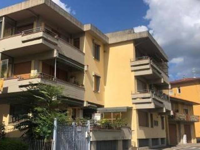 Locale Commerciale in vendita a Unione di Comuni Valdarno e Valdisieve, Pontassieve