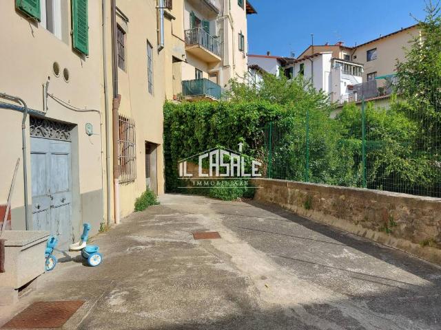 Locale Commerciale in vendita a Unione di Comuni Valdarno e Valdisieve, Pontassieve