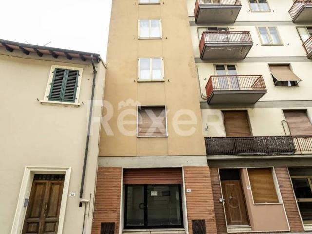 Locale Commerciale in vendita a Unione di Comuni Valdarno e Valdisieve, Pontassieve