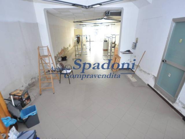 Locale Commerciale in vendita a Casabianca, Ponte Buggianese