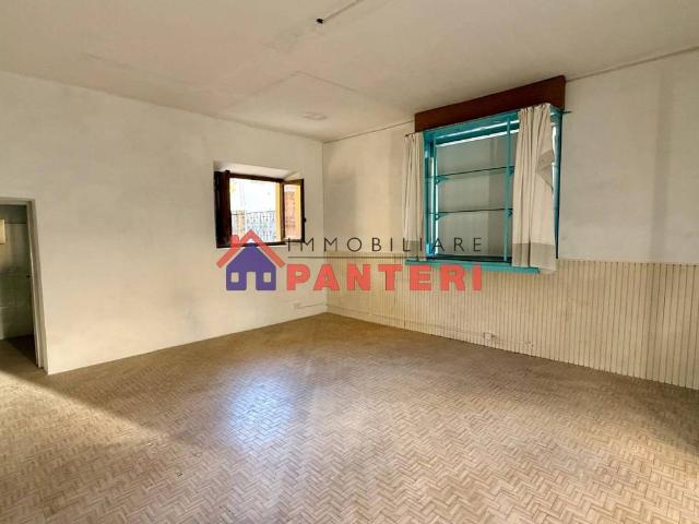 Locale Commerciale in vendita a Casabianca, Ponte Buggianese