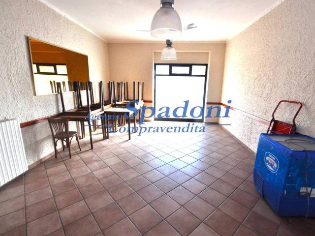 Locale Commerciale in vendita a Casabianca, Ponte Buggianese