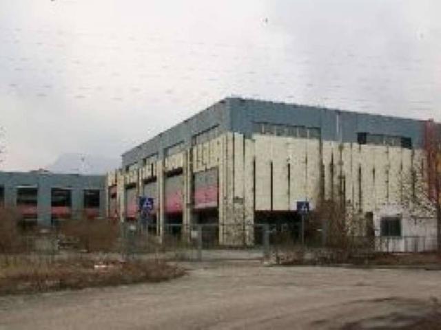 Locale Commerciale in vendita a Ponte nelle Alpi, Ponte Delle Schiette